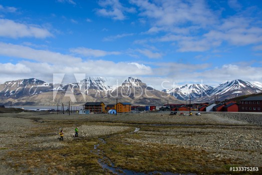 Bild på Longyearbyen in Svalbard Spitsbergen